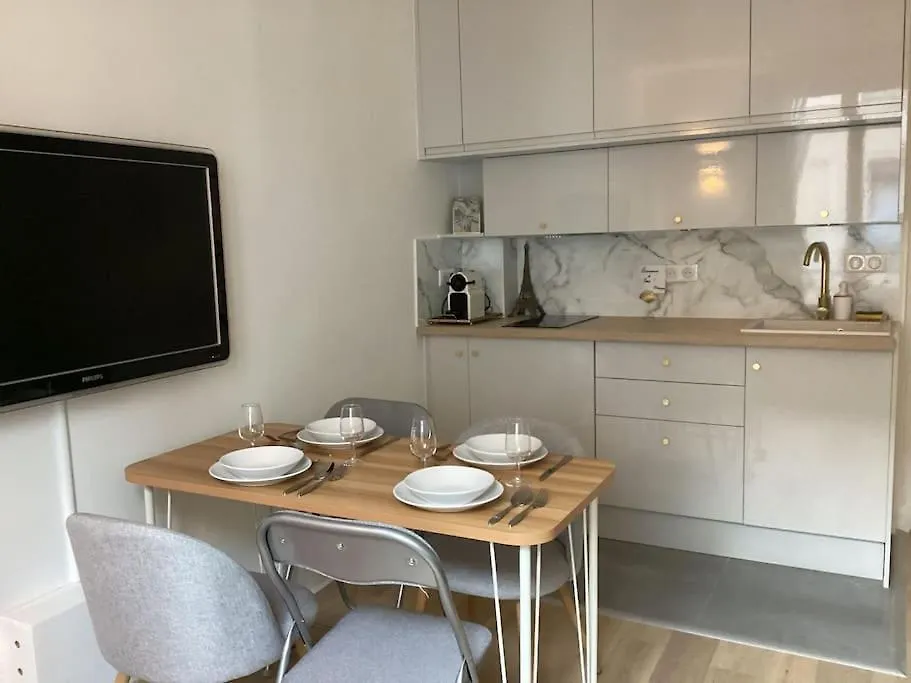 Cocon Chic Parisien Niche Au Coeur De Montmartre Apartamento *