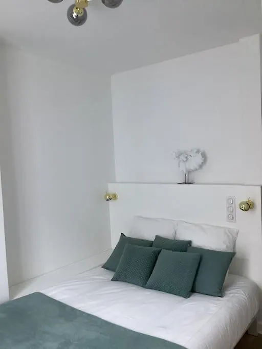 Cocon Chic Parisien Niche Au Coeur De Montmartre Apartamento París