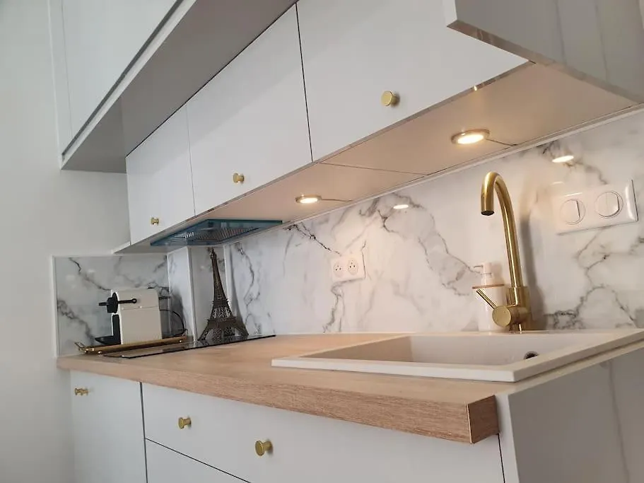 Cocon Chic Parisien Niche Au Coeur De Montmartre Apartment